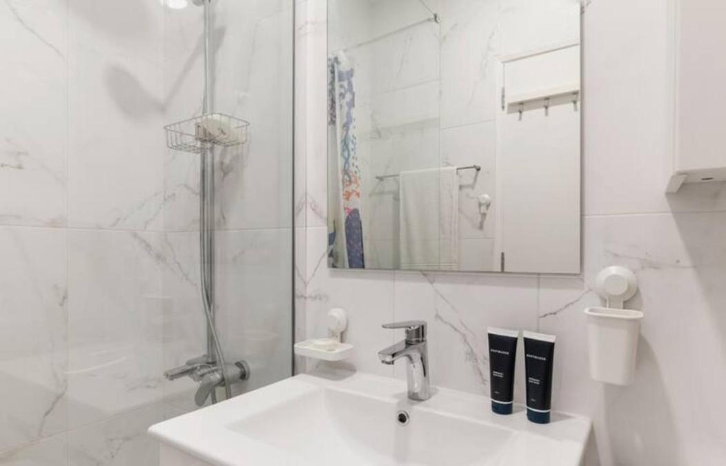 Beautiful 1 Bedroom Apartment Near Benfica Lisboa Exterior foto